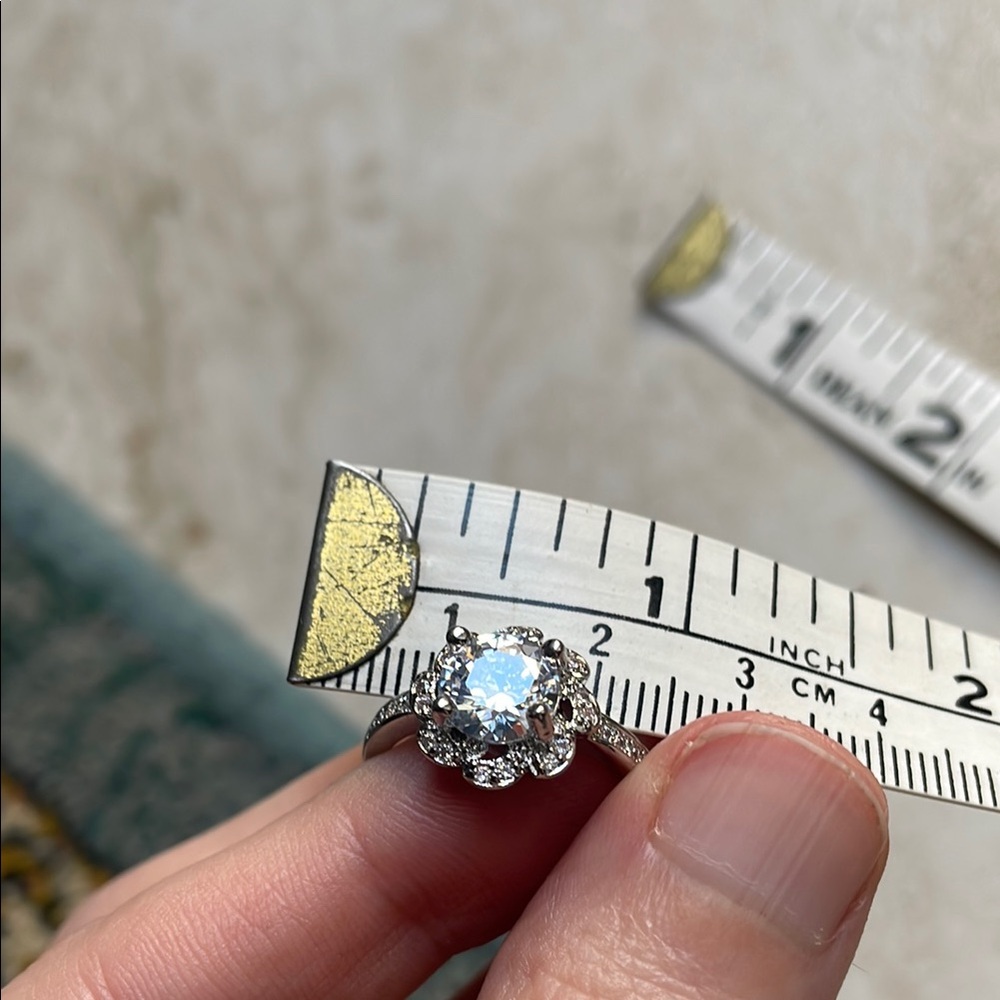 🖤5/$25 Elegant Silver size 8 zircon Diamond Ring - Picture 4 of 16